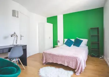 Colocation De Luxe à Avec Jardin *