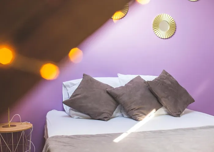 Guest house Colocation De Luxe A Avec Jardin Tourcoing