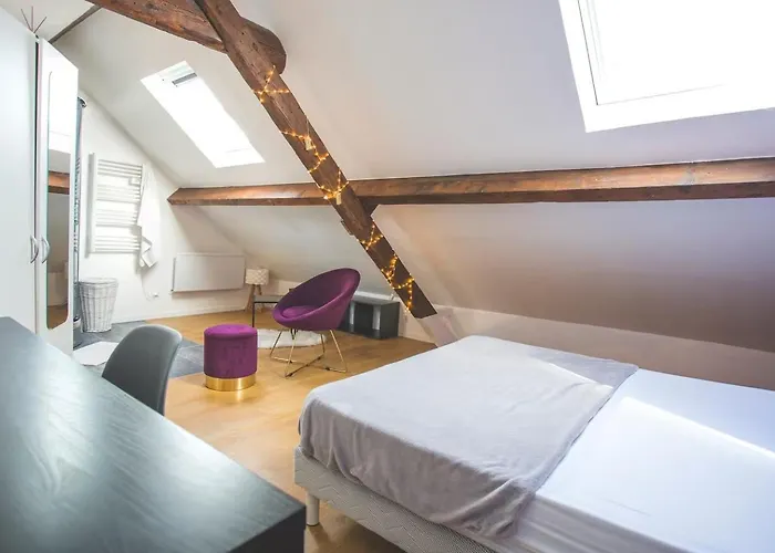 Guest house Colocation De Luxe A Avec Jardin